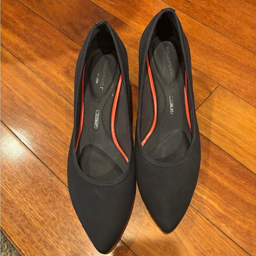 Rockport Navy Pointed Toe Slip-On heels Total Motion